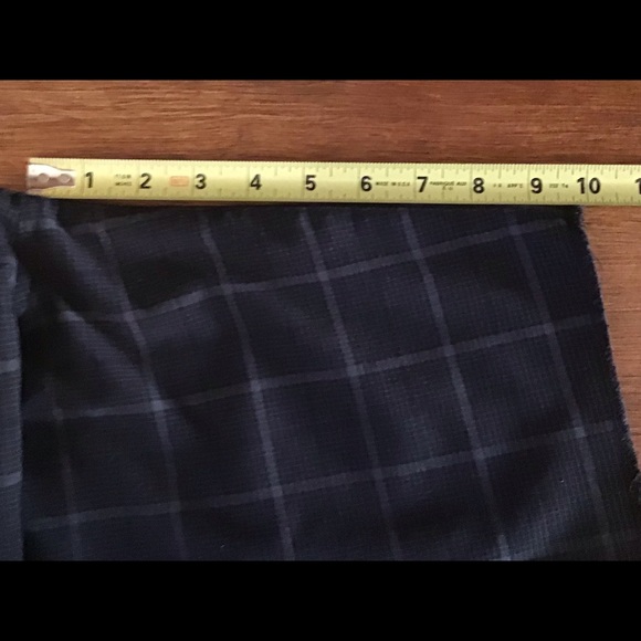 Hurley Raw Hem Shorts EUC - Picture 7 of 9